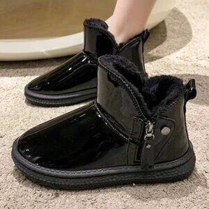 little black shiny ankle boots size 6 good condition booties